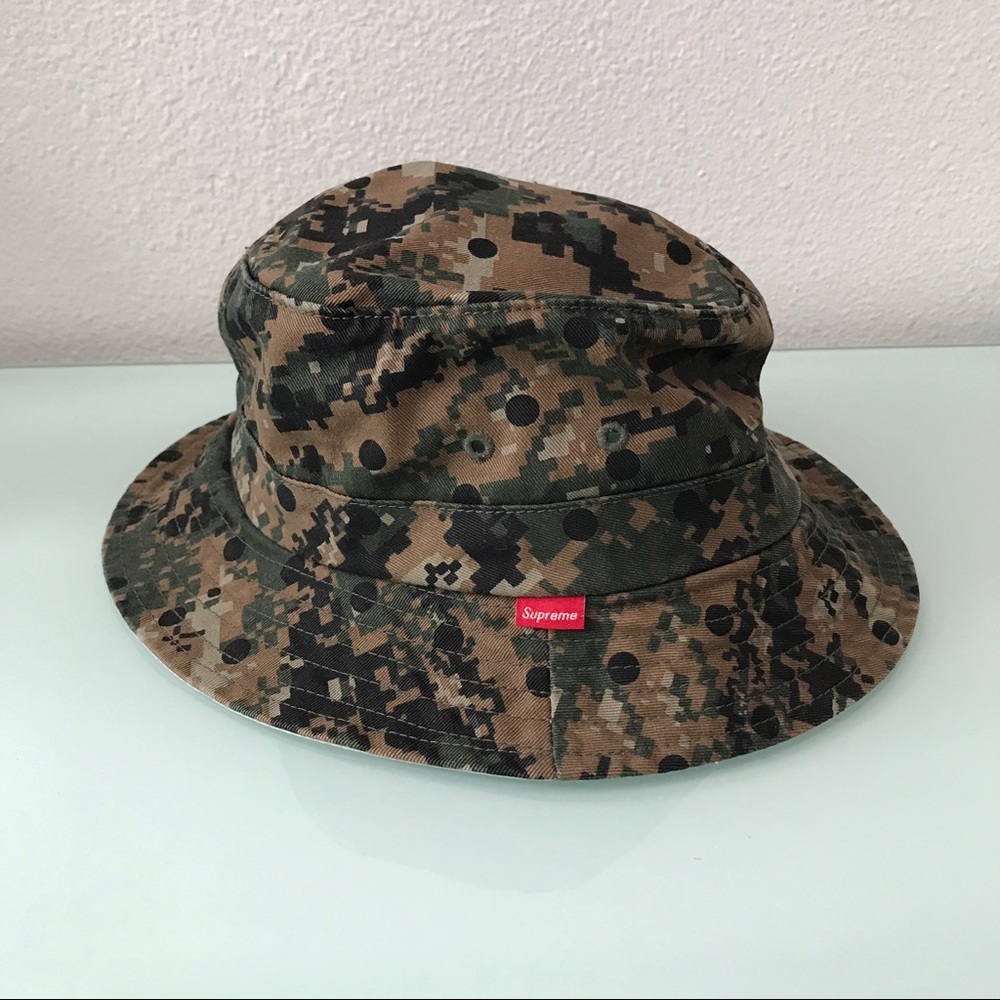 Supreme x CDG camo Bucket Hat (unisex)